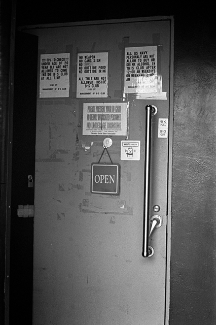 Uʐ^Ao f-2013.12.08Yokosuka-Shioiri-M4-Summilux50mmF1.4-400TX-31.jpg 2013.12.08<BR>{ <BR>M4 Summilux50mmF1.4<BR>400TX D76 1:1